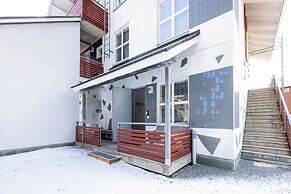 Spacious 3BR Apt. with Sauna