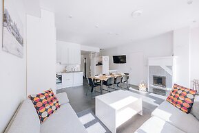 Spacious 3BR Apt. with Sauna