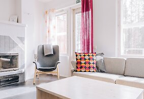 Spacious 3BR Apt. with Sauna