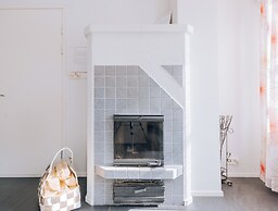 Spacious 3BR Apt. with Sauna