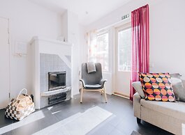 Spacious 3BR Apt. with Sauna