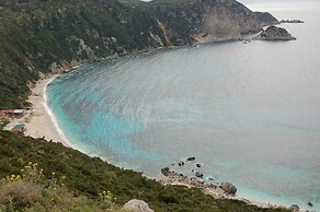 Kefalonia Cozy Nest - Seaview Garden Getaway