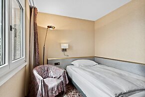 cozy self check-in rooms