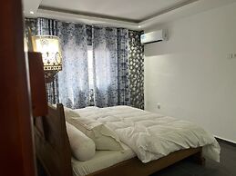 LIVELY HOTEL & Suites
