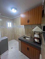 LIVELY HOTEL & Suites