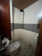 LIVELY HOTEL & Suites