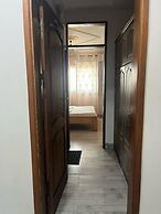 LIVELY HOTEL & Suites