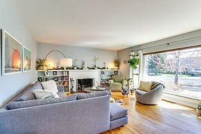 2 Mi to Dtwn: Family Gem w/ Outdoor Oasis in Reno