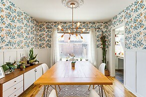 2 Mi to Dtwn: Family Gem w/ Outdoor Oasis in Reno