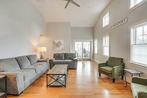 Walk to Front Beach: Dtwn Rockport Retreat!