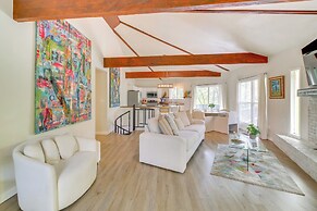 Golf Getaway w/ Pool Access Near Lake Catherine!