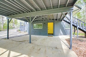 Golf Getaway w/ Pool Access Near Lake Catherine!