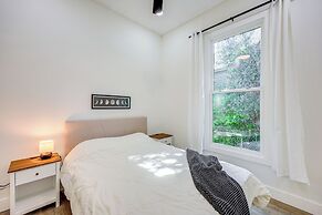 1 Mi to Dtwn San Antonio: Sleek Bungalow w/ Yard!