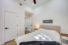 1 Mi to Dtwn San Antonio: Sleek Bungalow w/ Yard!