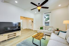 1 Mi to Dtwn San Antonio: Sleek Bungalow w/ Yard!