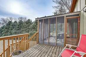 24-foot Dock: Lakefront Montgomery Home!