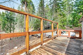 4 Mi to Lake Tahoe: Cozy Cabin w/ Deck!