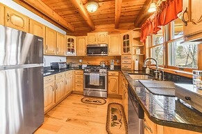 1/2 Mi to Delaware River: Angler's Paradise!