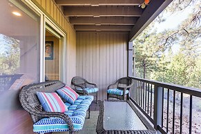 2 Mi to Riverfront Trails: Bend Condo w/ Balcony!