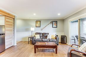 2 Mi to Riverfront Trails: Bend Condo w/ Balcony!