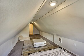 3 Mi to Dtwn Tacoma: Pet-friendly Home