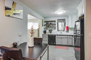 3 Mi to Dtwn Tacoma: Pet-friendly Home