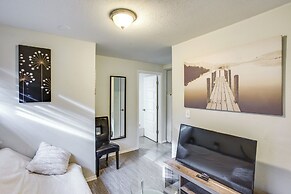 3 Mi to Dtwn Tacoma: Pet-friendly Home