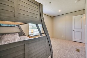 8 Mi to Main Street: Home w/ Yard in Bedford!