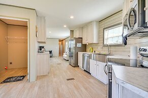 8 Mi to Main Street: Home w/ Yard in Bedford!