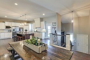 Balcony & Patio: Spacious Home in Bel Aire!
