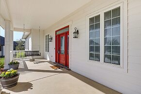 Balcony & Patio: Spacious Home in Bel Aire!