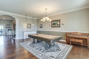 Balcony & Patio: Spacious Home in Bel Aire!
