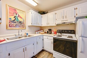 2 Mi to Bitterroot River: Downtown Corvallis Apt!