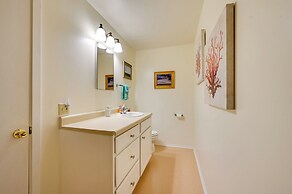 2 Mi to Bitterroot River: Downtown Corvallis Apt!