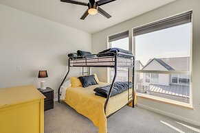 8 Mi to Union Reservoir: Modern Getaway w/ Balcony