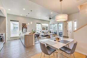 8 Mi to Union Reservoir: Modern Getaway w/ Balcony
