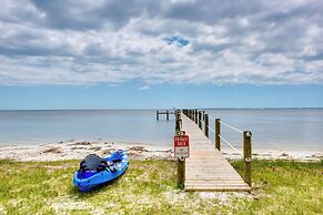 Beach & Dock Access: Lanark Village Escape!