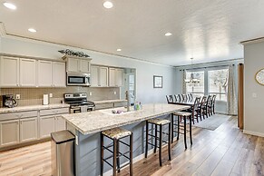 Kuna Group Getaway w/ Patio & Grill