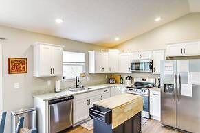 8 Mi to Ark Encounter: Family Home w/ Deck & Grill