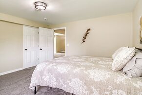 8 Mi to Ark Encounter: Family Home w/ Deck & Grill