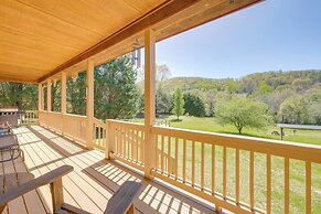 3 Mi to Dtwn Hiawassee: Mountain Cottage w/ Views