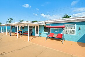 < 1 Mi to Beach: Hudson Apt w/ Fishing Dock Access