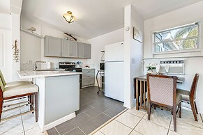 < 1 Mi to Beach: Hudson Apt w/ Fishing Dock Access