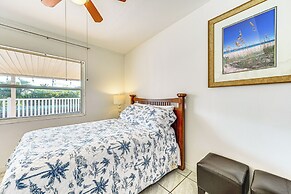 < 1 Mi to Beach: Hudson Apt w/ Fishing Dock Access