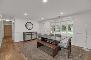 7 Mi to Dtwn: Waterside Oasis in Charleston