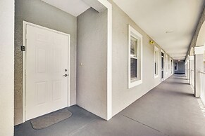 < 1 Mi to Beach: Sleek Naples Condo