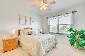 < 1 Mi to Beach: Sleek Naples Condo