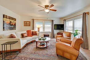 2 Mi to Fly Fishing: Bbq-ready Corvallis Apartment