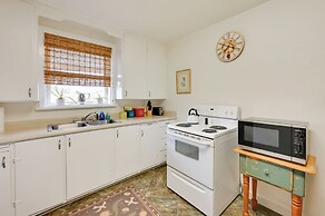 2 Mi to Fly Fishing: Bbq-ready Corvallis Apartment