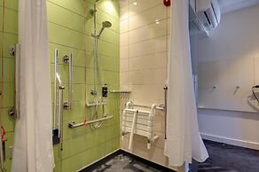 Hub By Premier Inn Edinburgh - Royal Mile